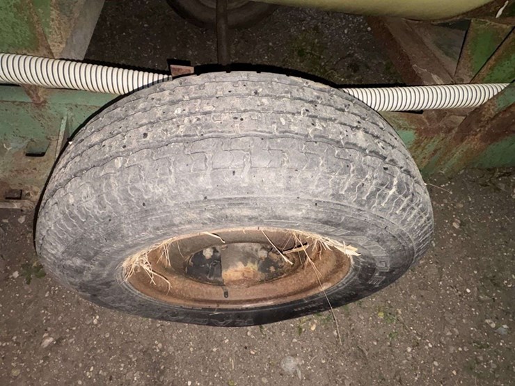 liquid-tender-trailer,-approx-750-gal-poly-tank,-st225/74r15-tires,-3”-fill,-30-gal-poly-inductor-co-image-13