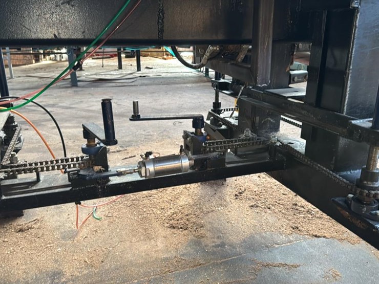 #109-•-coblentz-fabrication-double-head-resaw-image-28