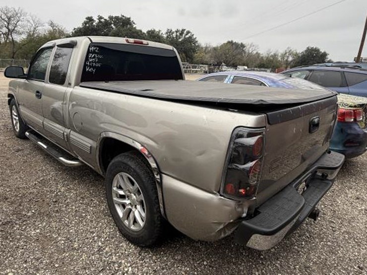 2000-chevrolet-1500-image-4