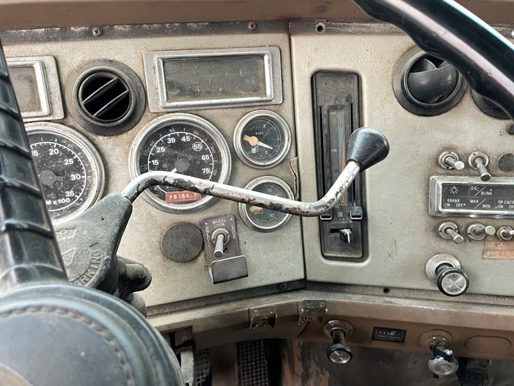 #1134-•-1993-ford-sheetrock-boom-truck-(has-mn-title)-image-49