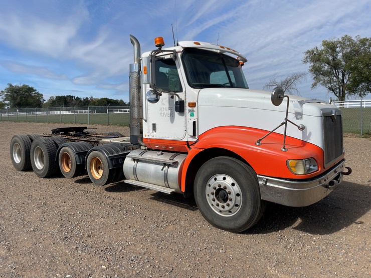 #1000-•-2007-international-transport-truck-tractor-(has-mn-title)-image-7