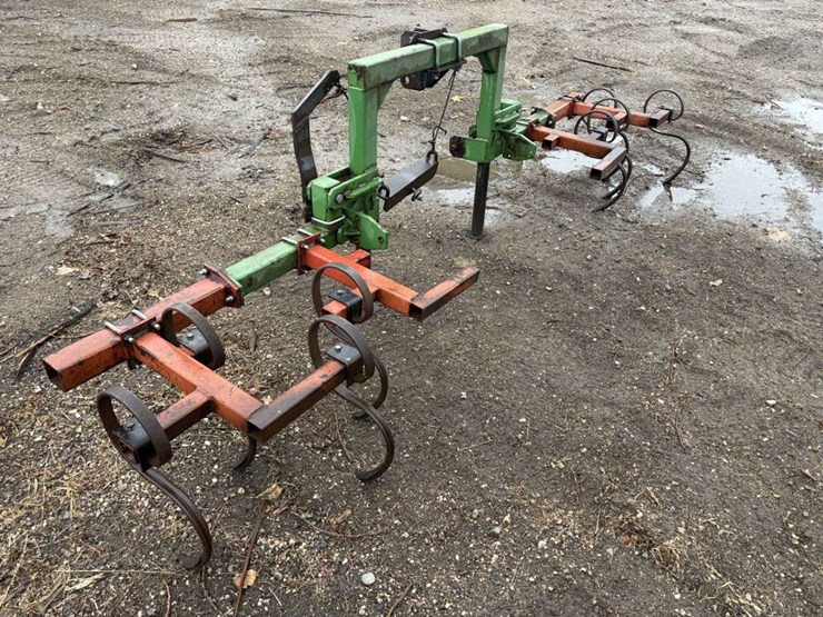 3pt-track-scratcher,-wing-lift-image-2