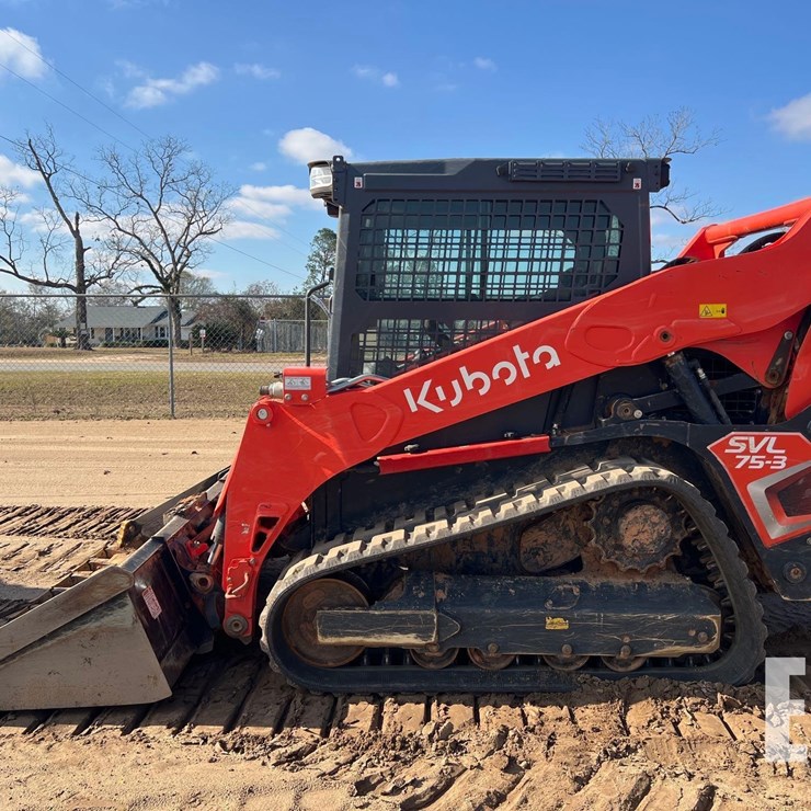 KUBOTA SVL75-3