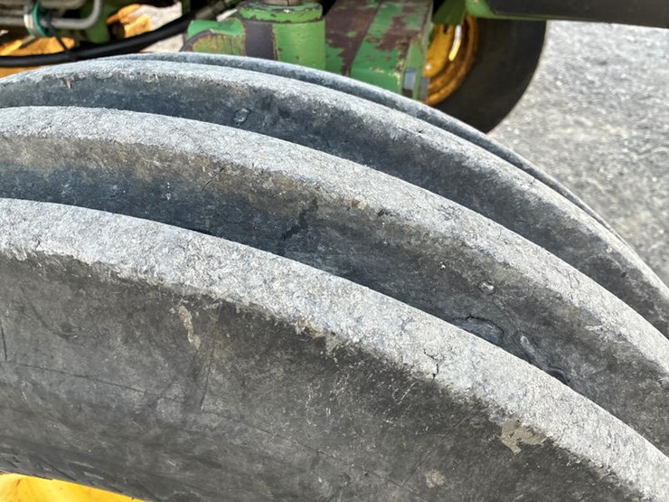 john-deere-2940-image-40