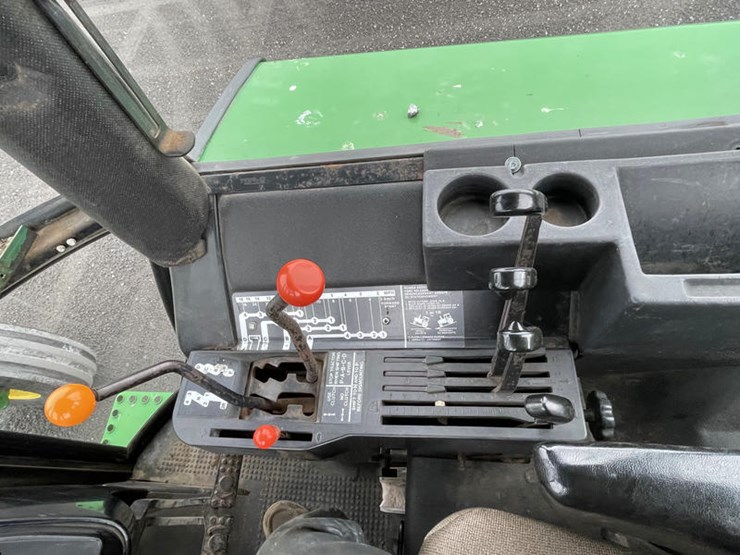 john-deere-4640-image-28