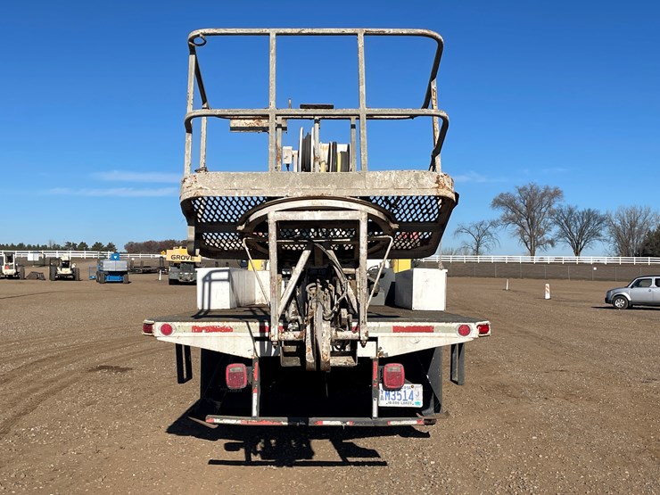 #1141-•-1995-gmc-topkick-bucket-truck-(has-mn-title)-image-4