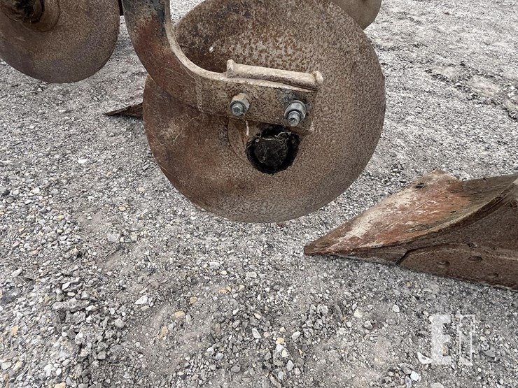 john-deere-100-image-8