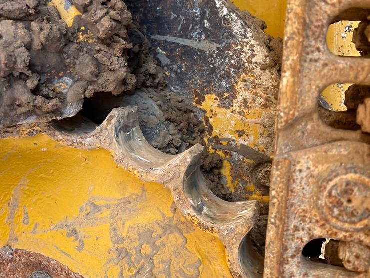 2015-deere-550k-lgp-image-10