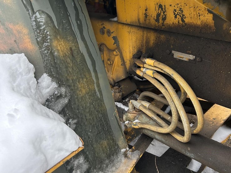 1981-oshkosh-green-snow-blower-image-48