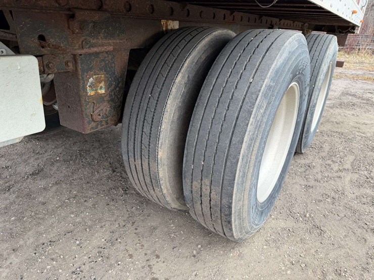 2006-utility-4000d-x-image-16