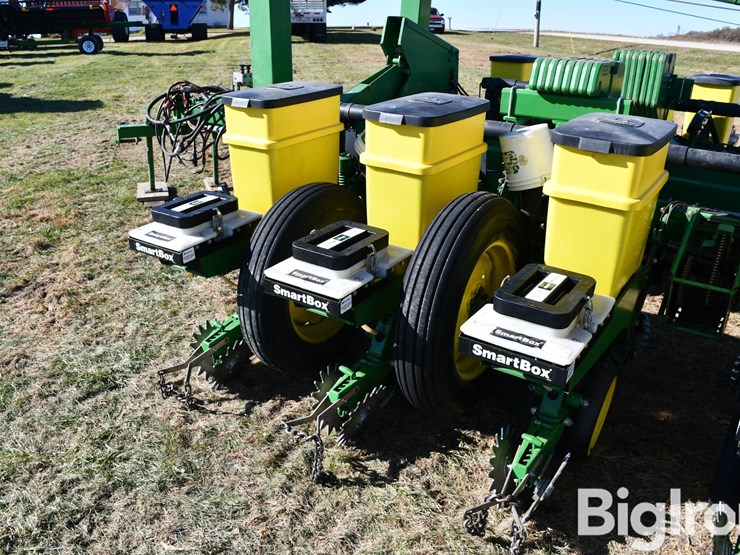 john-deere-7200-image-17