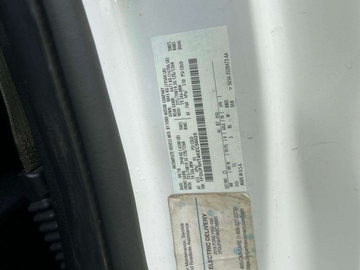 2019-ford-f550-image-5