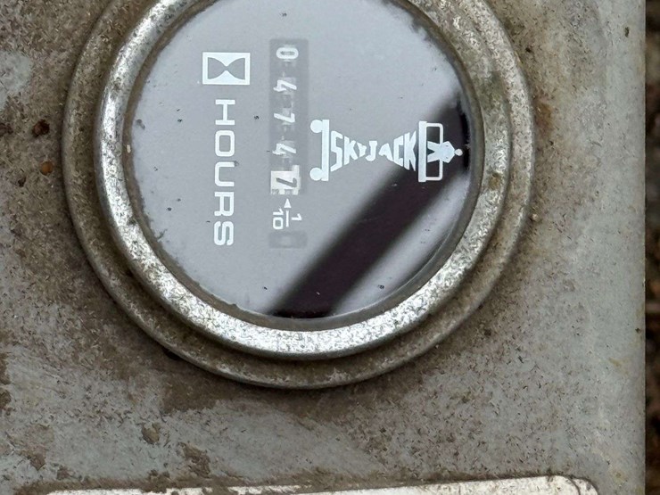 sky-jacker-model-3220-battery-powered-lift,-32”-wide-platform-w/3’-extension,-will-lift-20’,-474-hou-image-9