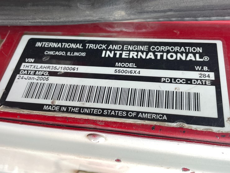 #1130-•-2005-international-5500i-6x4-dump-truck-(has-mn-title)-image-49