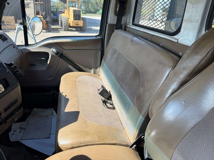 2006-sterling-rollback-truck,-101"x27'-bed,-winch,-automatic-transmission,-388k-miles,-11r22.5-tires-image-30