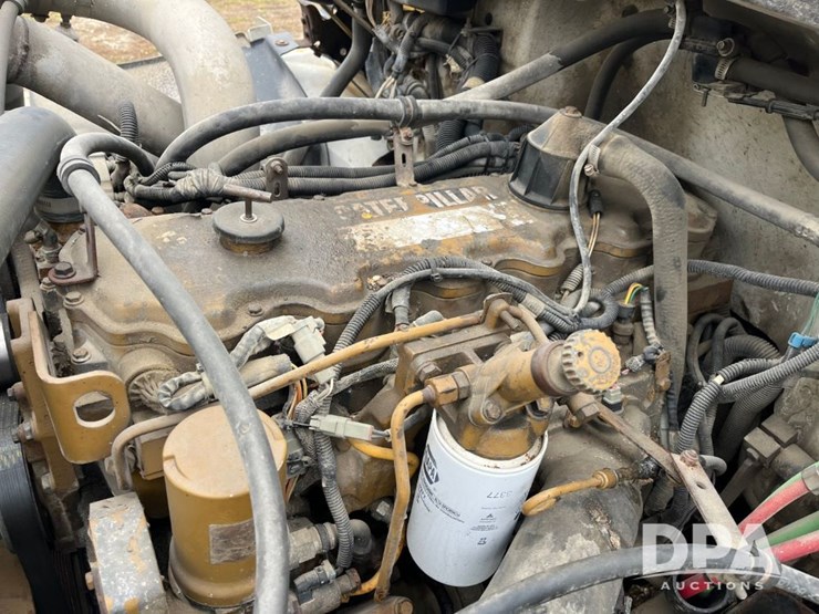 1999-freightliner-fl70-image-62