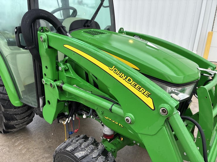 john-deere-3033r-image-20