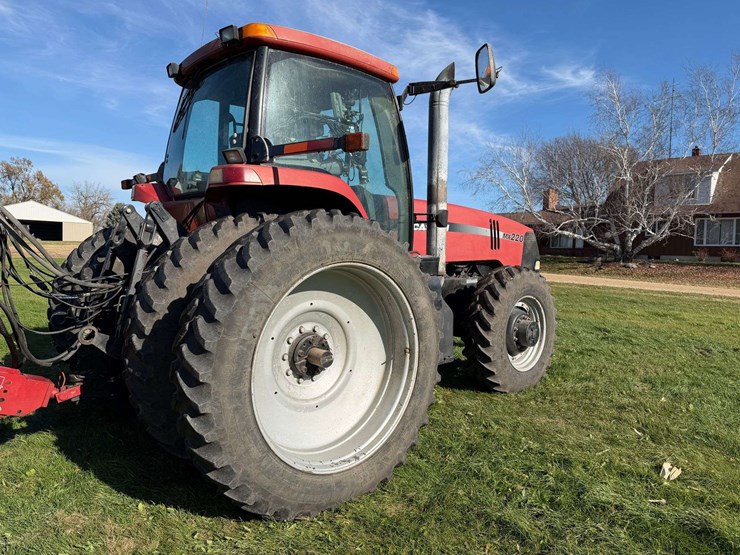 case-ih-mx220-image-11