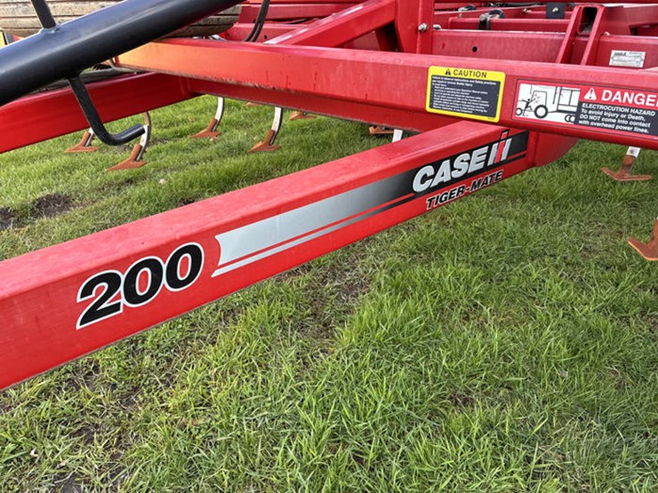 case-ih-200-image-8