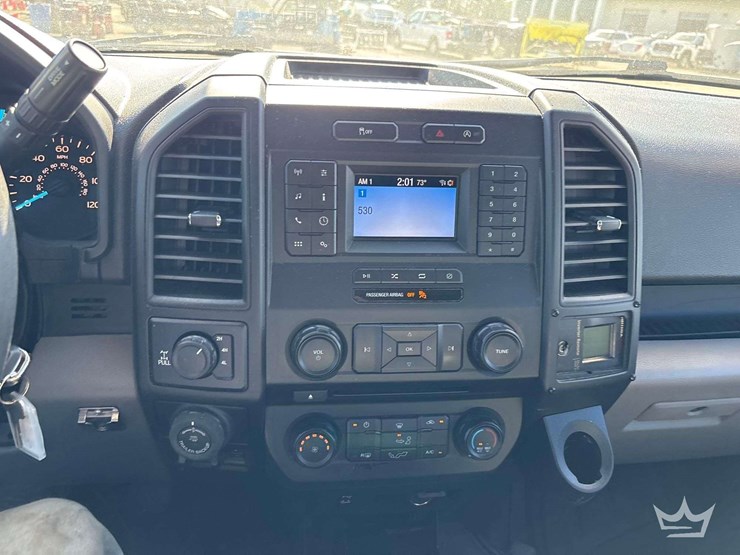 2018-ford-f-150-4x4-crew-cab-pickup-truck-image-15