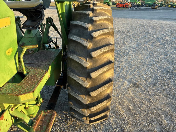 john-deere-2940-image-48