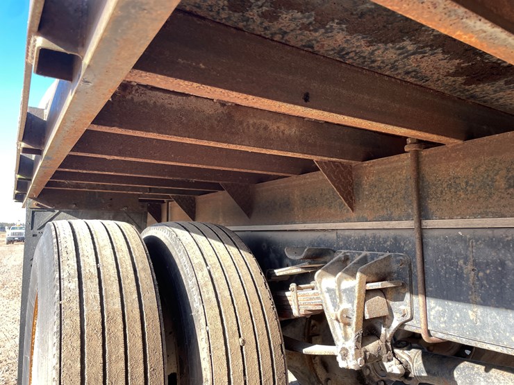 international-4700-image-13