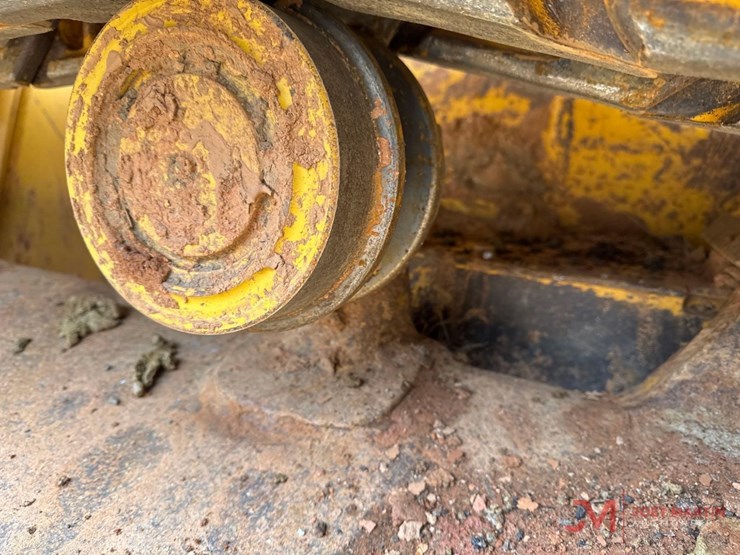 komatsu-d51pxi-24-image-6