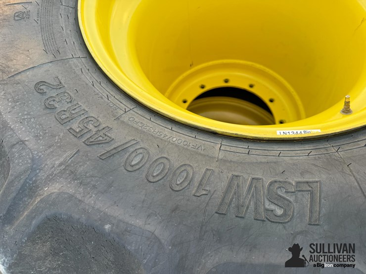lsw-tires-&-rims-for-jd-8r-tractor-image-11