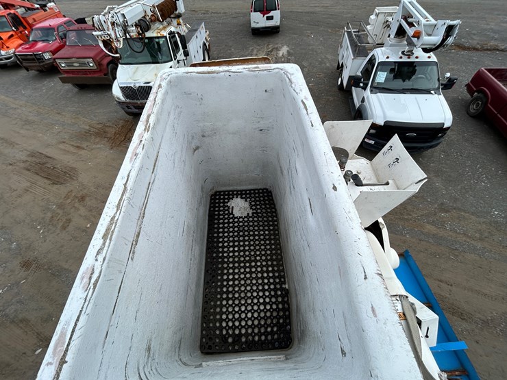 2010-international-7400-image-15