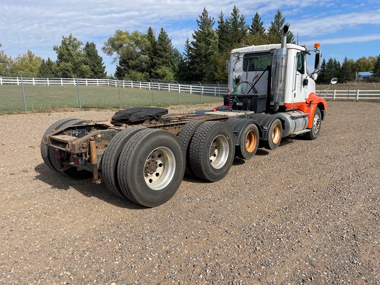 #1000-•-2007-international-transport-truck-tractor-(has-mn-title)-image-5