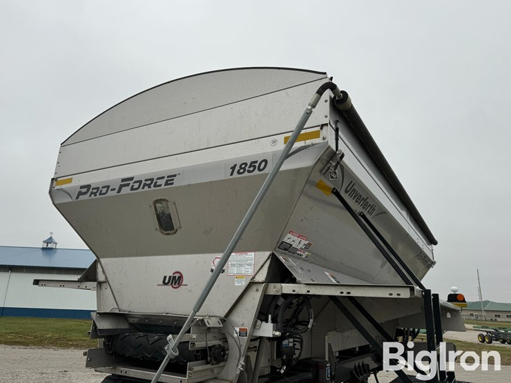 2023-unverferth-1850-pro-force-dry-fertilizer-spreader-image-12