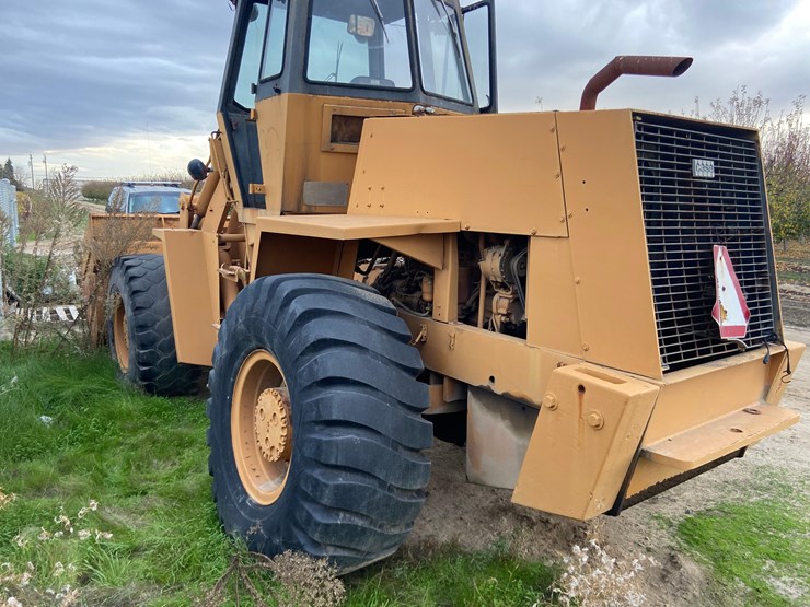 #1701-•-1970-case-24c-wheel-loader-image-2