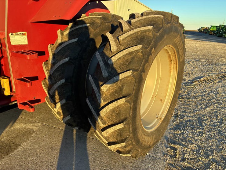 case-ih-275-image-55