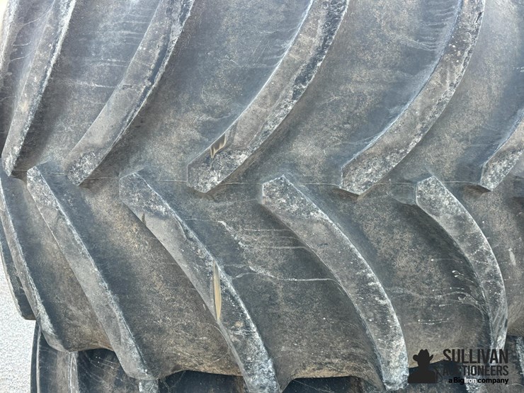 lsw-tires-&-rims-for-jd-8r-tractor-image-11