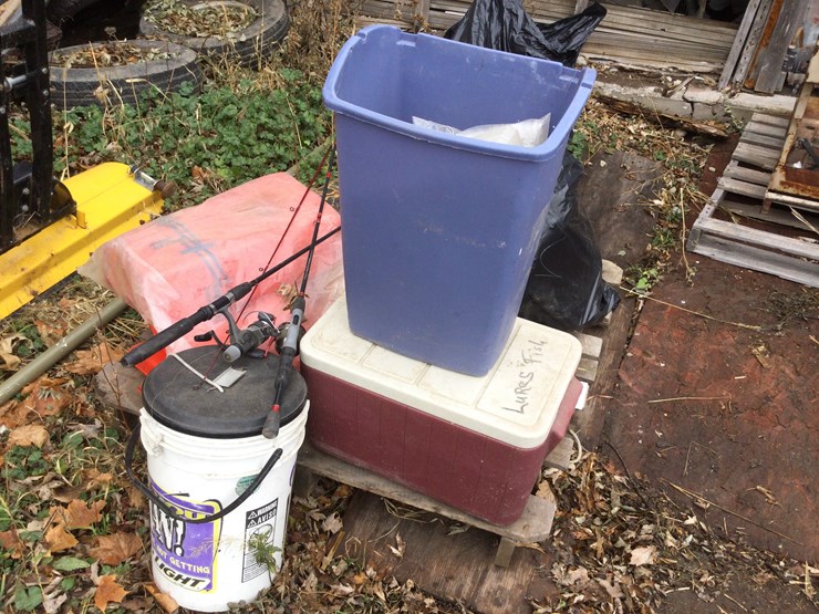 #4785-•-misc.-fishing-supplies:-location:-w2486-smies-rd,-oostburg,-wi-53070-image-1