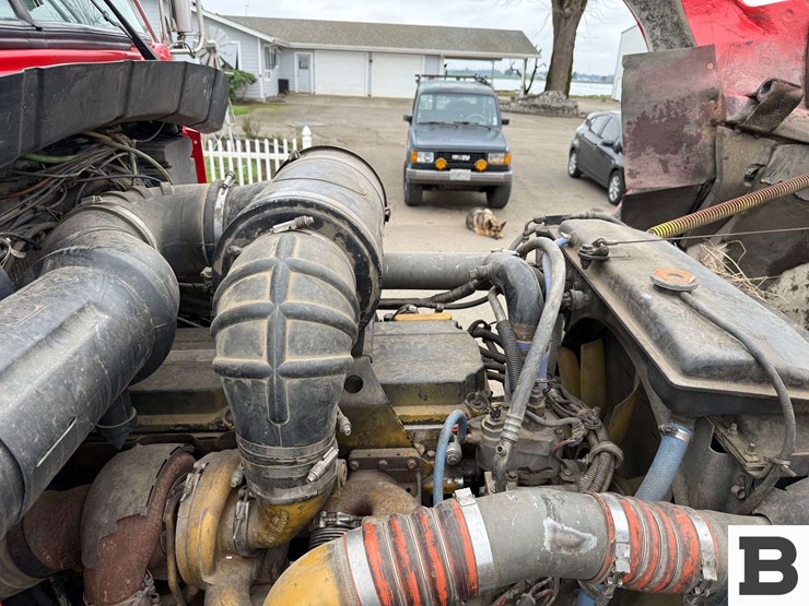 2004-kenworth-t800-image-15