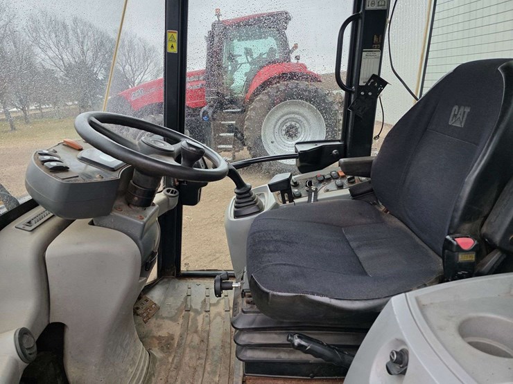 2009-caterpillar-906h-image-26