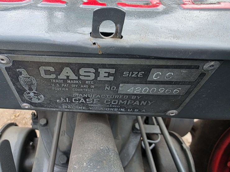 1938-case-cc-narrow-front-tractor,-new-12.4/11-36-rears,-pto,-crank-start,-sn:-4200966,-rebuilt-fro-image-31
