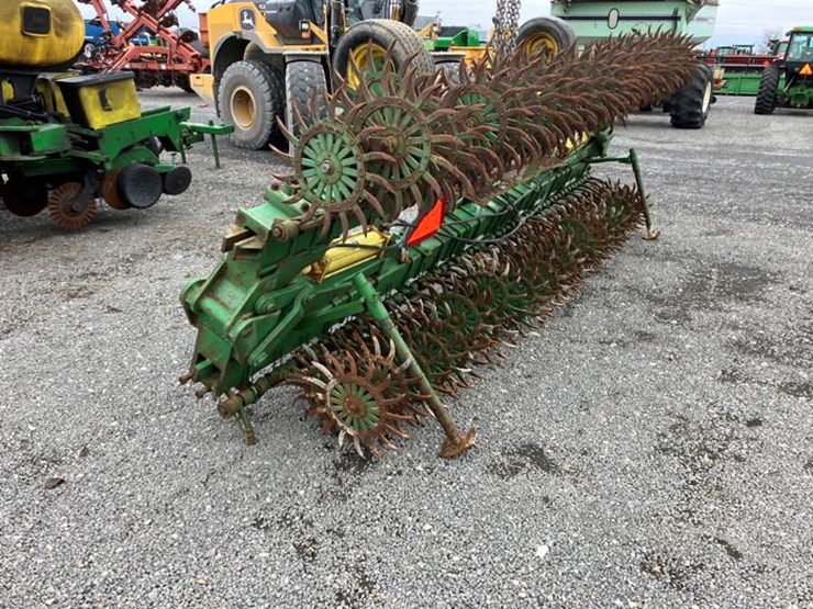 john-deere-400-image-3