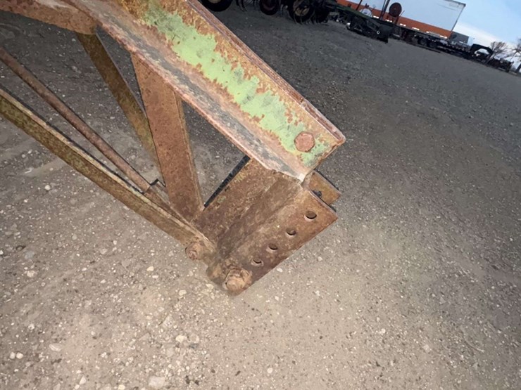 glencoe-chisel-plow,-pull-type,-13’,-(13)-shank,-no-hyd-cyl-image-4