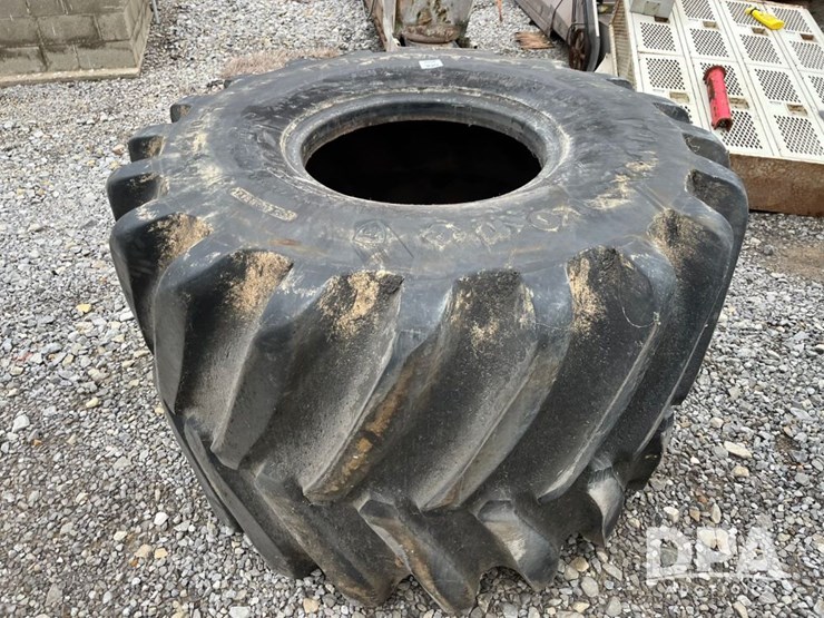flotation-tires-(jn3484)-image-3