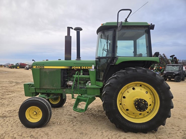 john-deere-4455-image-2