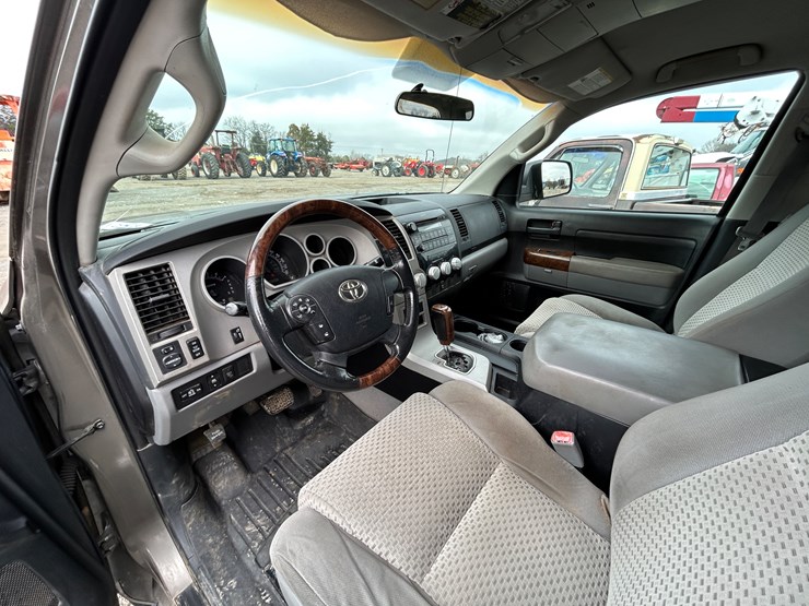 toyota-tundra-image-11