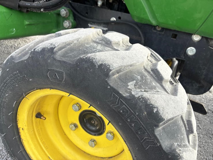 john-deere-1025r-image-30