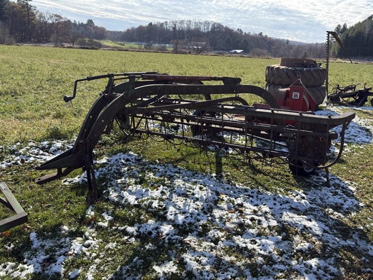 oliver-roll-bar-rake-image-1