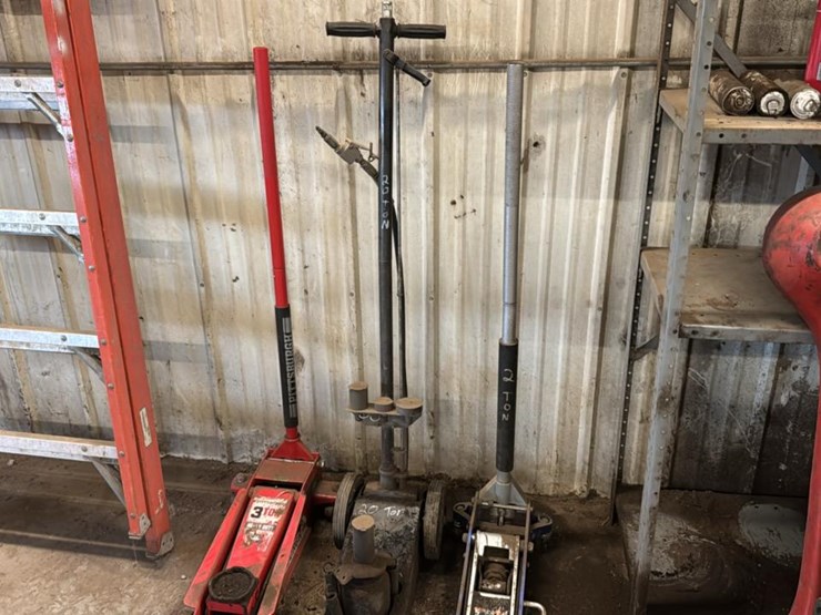 #156-•-floor-jacks*-image-1
