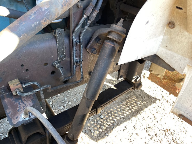 international-4700-image-37