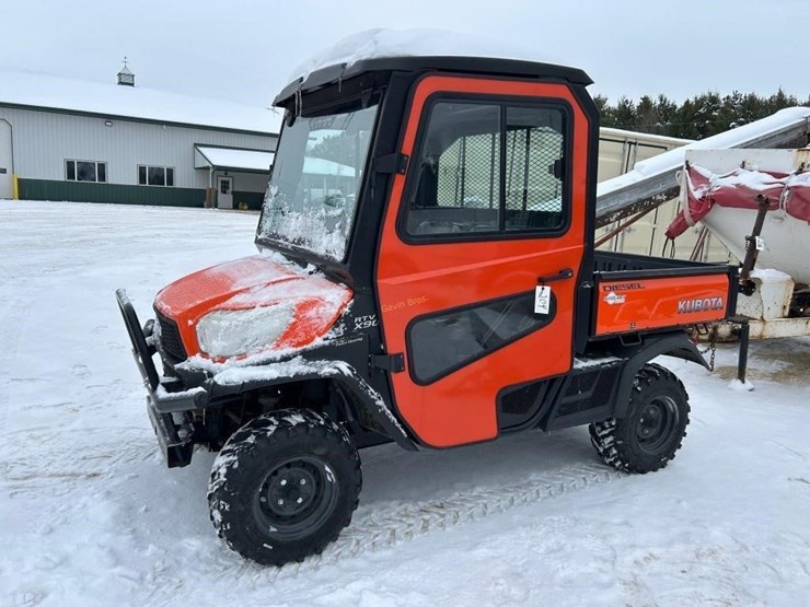 kubota-rtv-x900-image-1