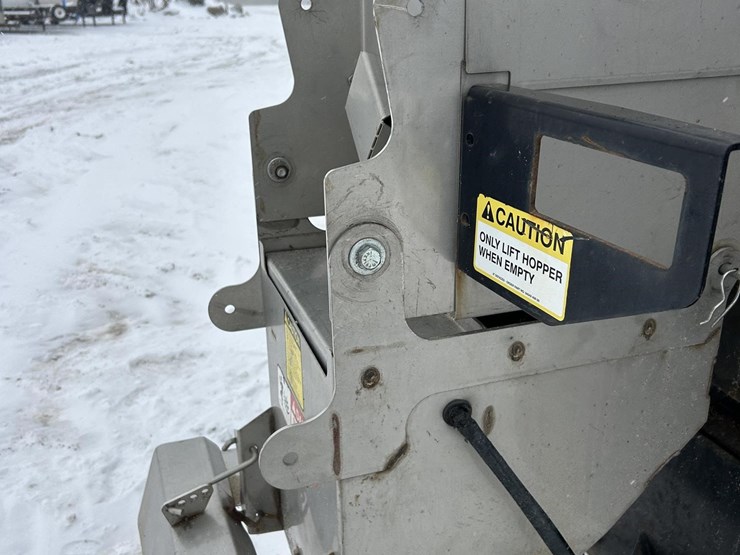 ford-f550-xl-image-47