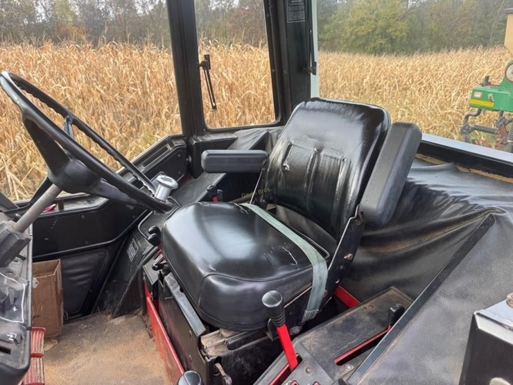 international-1586-image-17